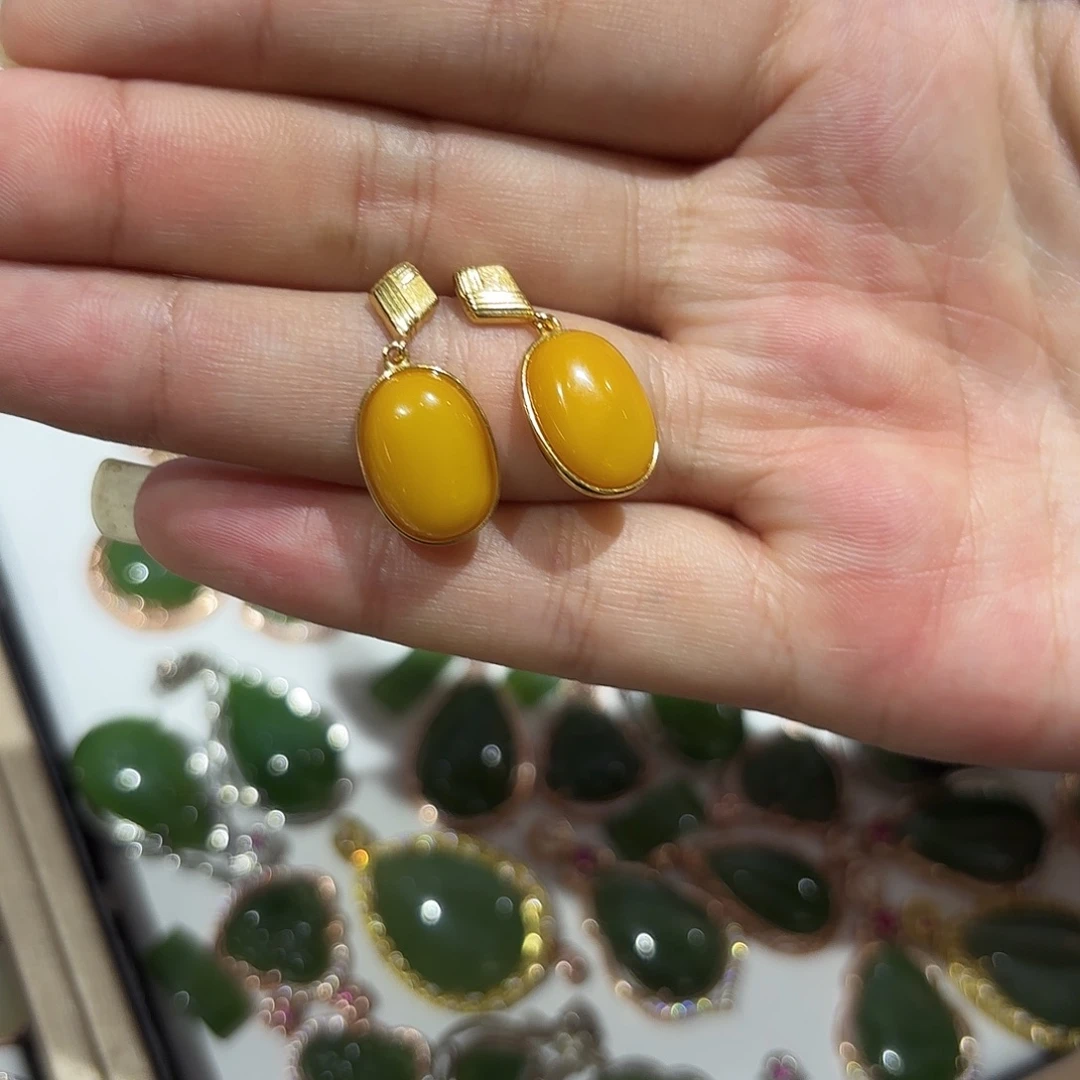 S***y琥珀银S925镶嵌耳饰