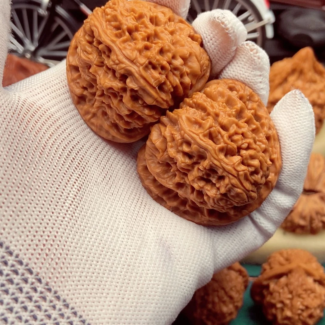 文玩核桃吊坠狼**下南疆45