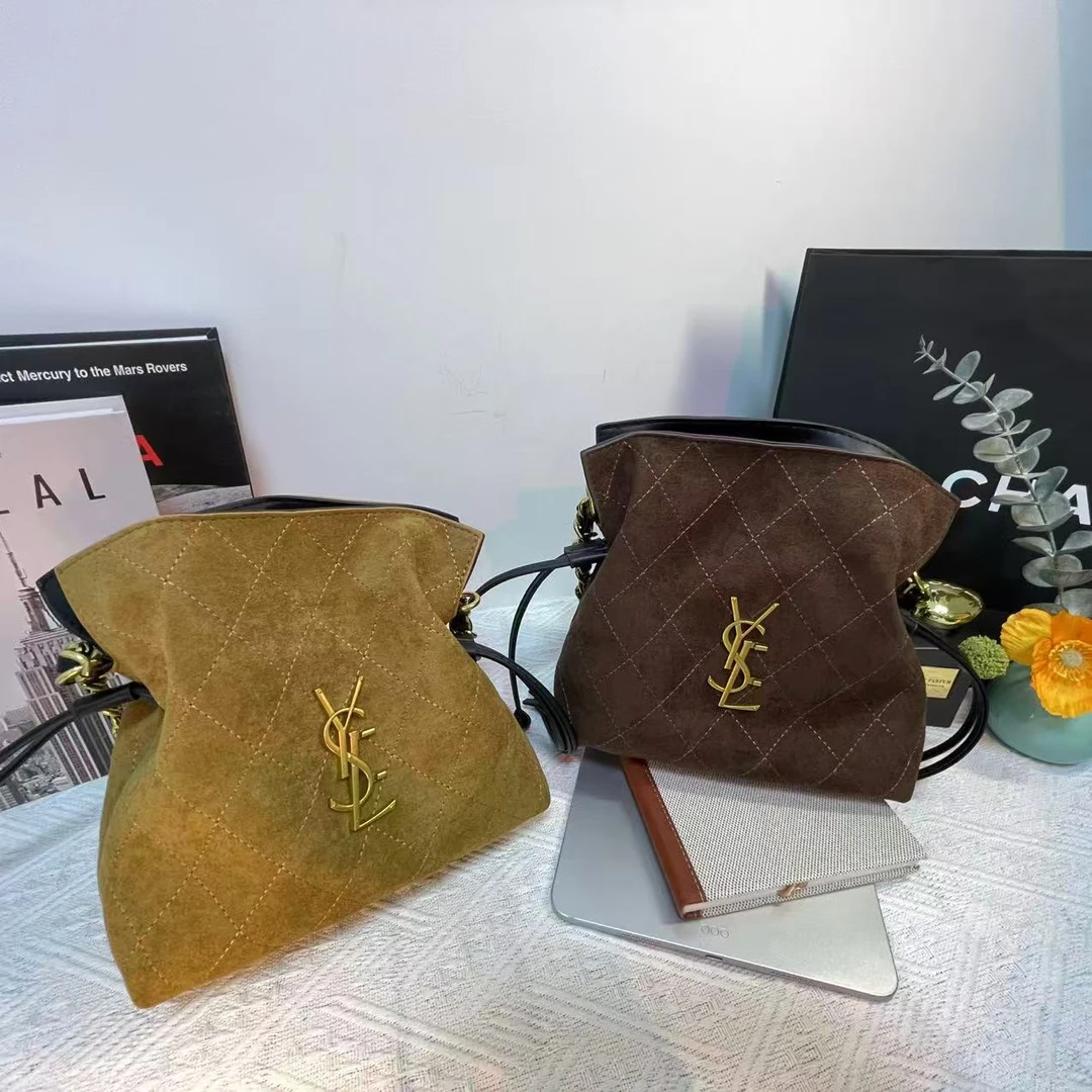 【XH075】-A1-2025秋冬麂皮小福袋hobo包链条水桶包单肩斜挎包