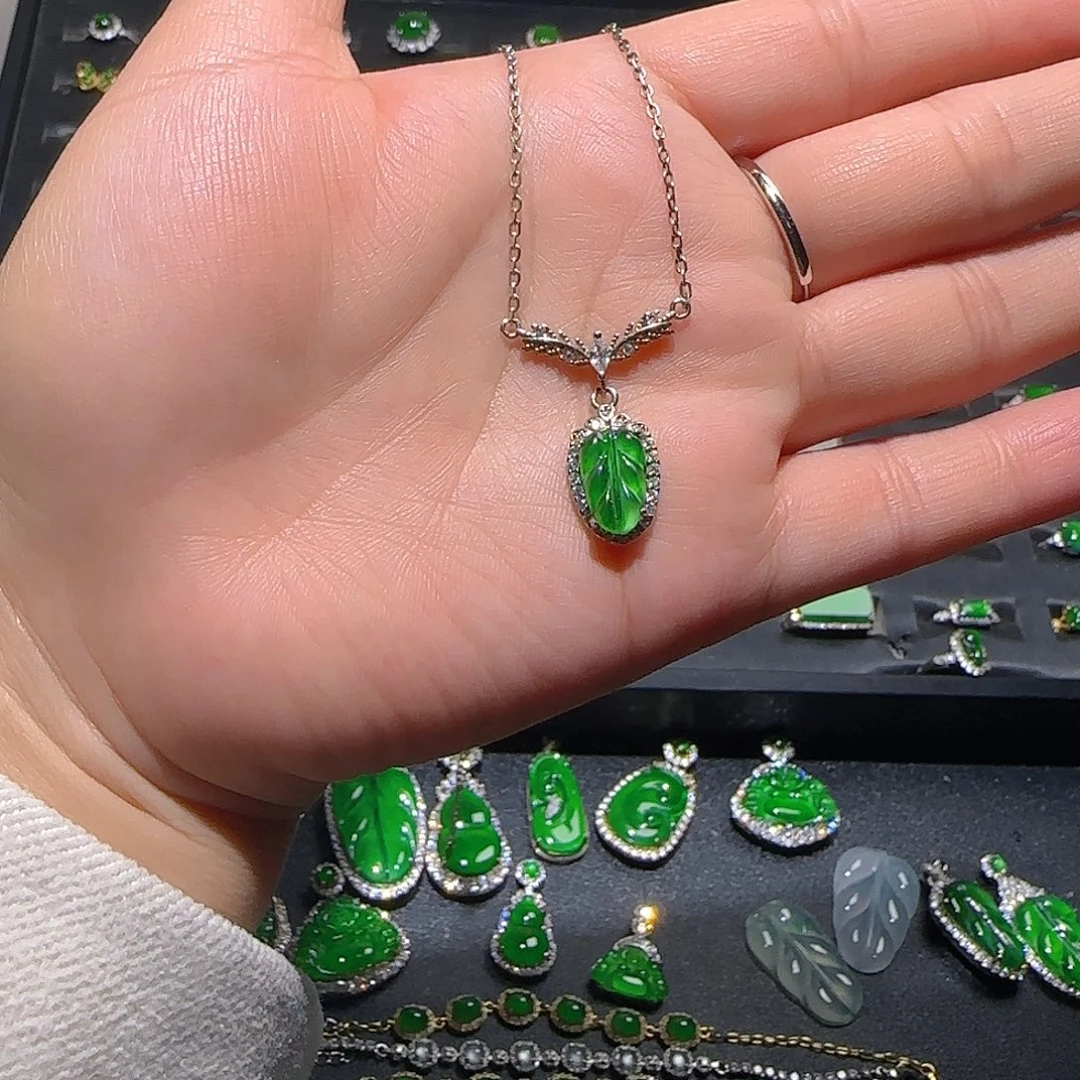 翡翠银S925镶嵌颈饰