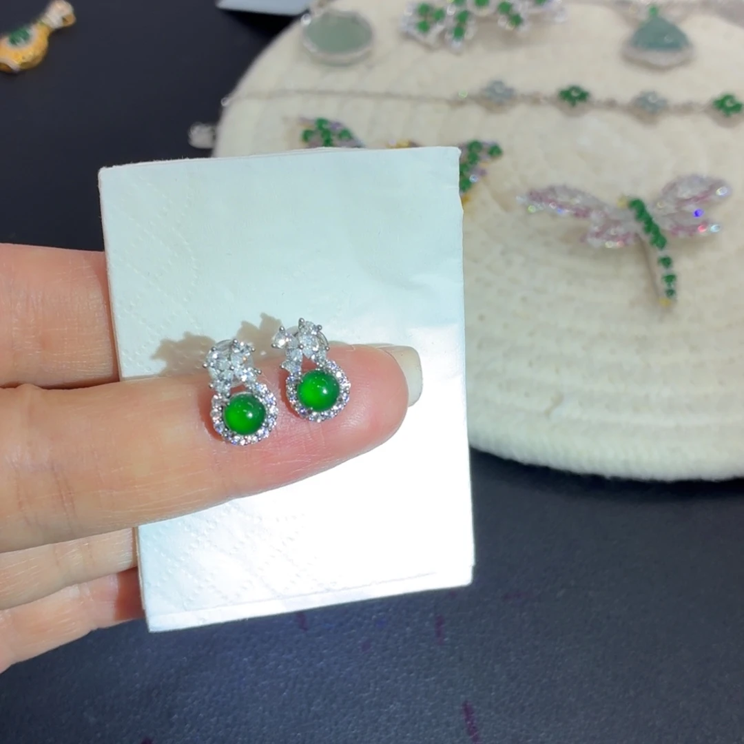 轩***猪翡翠银S925镶嵌耳饰一对耳饰