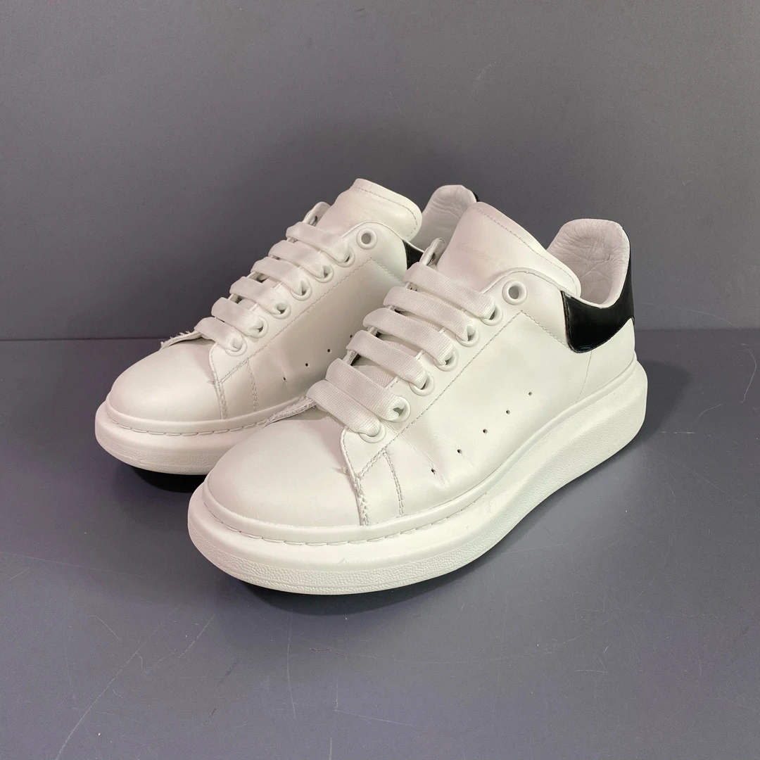 95新 Alexander McQueen/亚历山大·麦昆 40码麦昆休闲鞋鞋面磨损