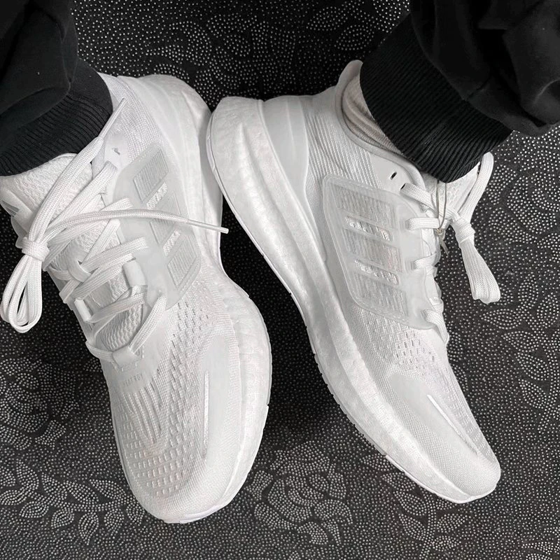 （直播断码专属）正品Adidas男女时尚百搭透气休闲运动跑步鞋IH7671