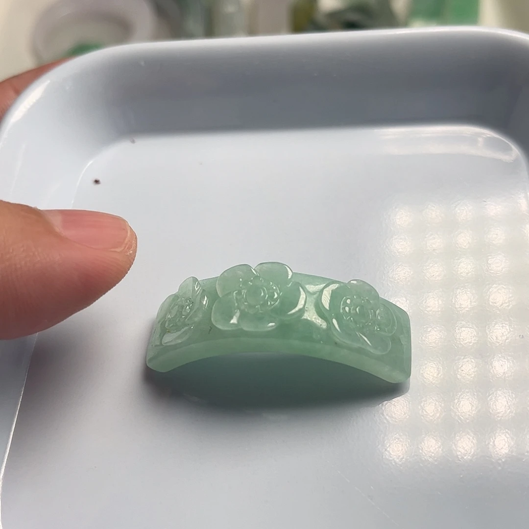 翡翠未镶嵌颈饰天然翡翠