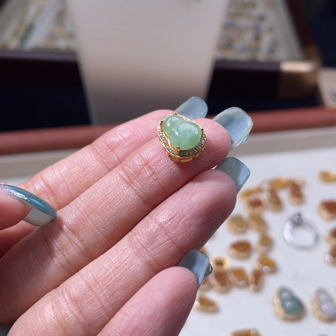 翡翠银S925镶嵌颈饰吊坠