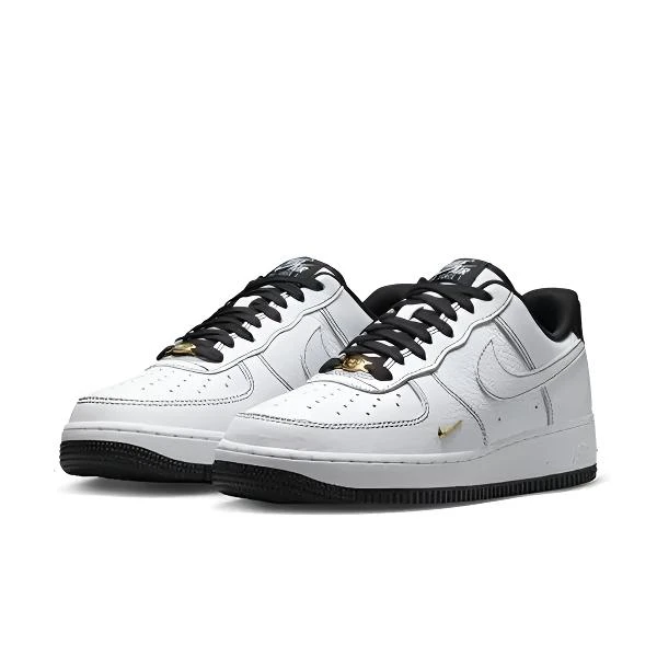 NIKE/耐克女子黑白小金勾AIR FORCE 1空军运动休闲板鞋IB6543-101