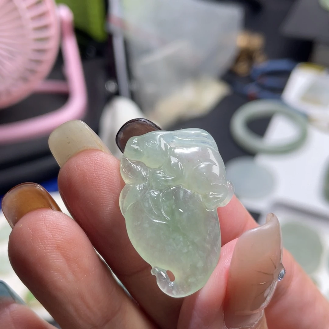 颈饰未镶嵌翡翠盛*安兔