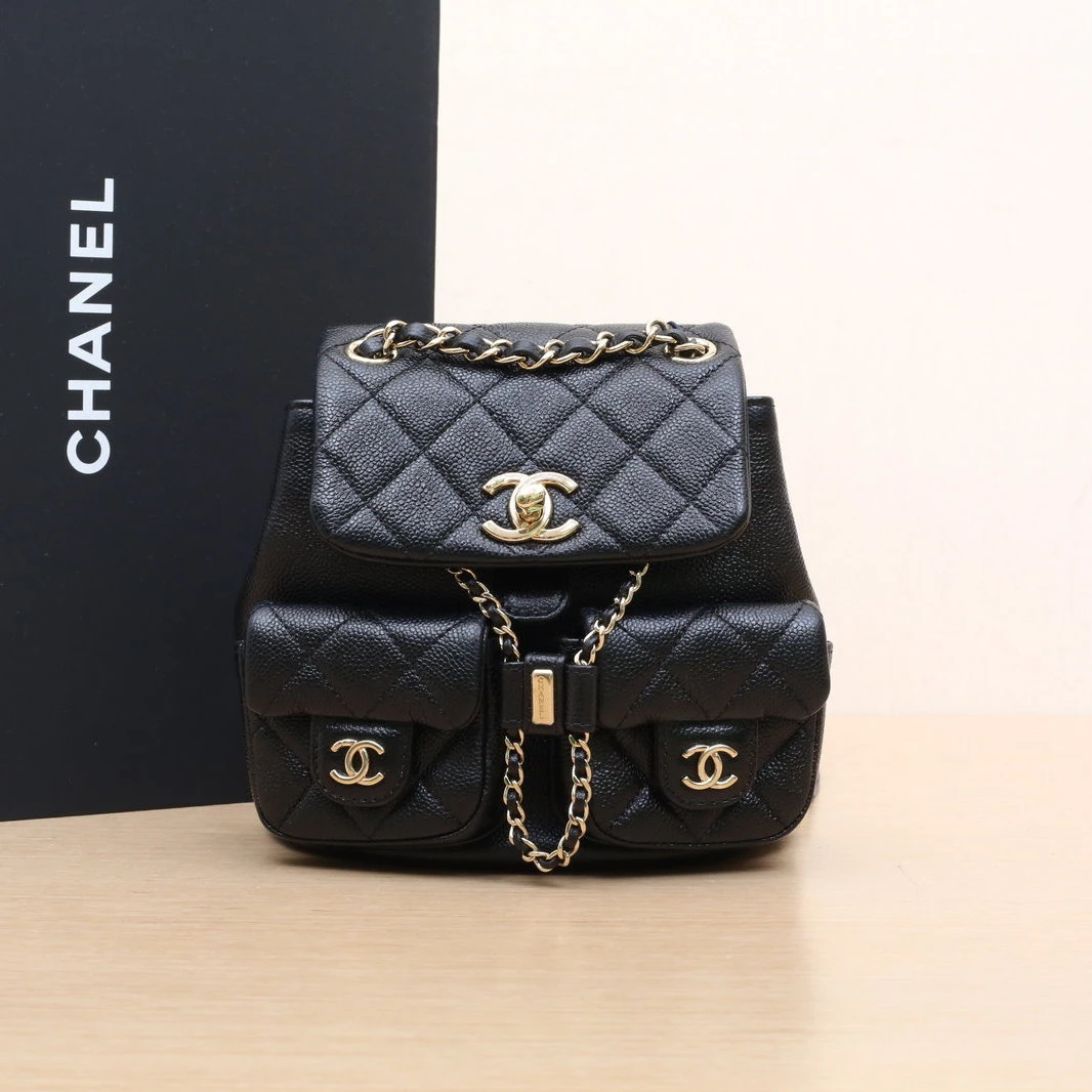 95新 Chanel/香奈儿 珊珊活动 23P Duma 双肩包 小号 皮革 芯片