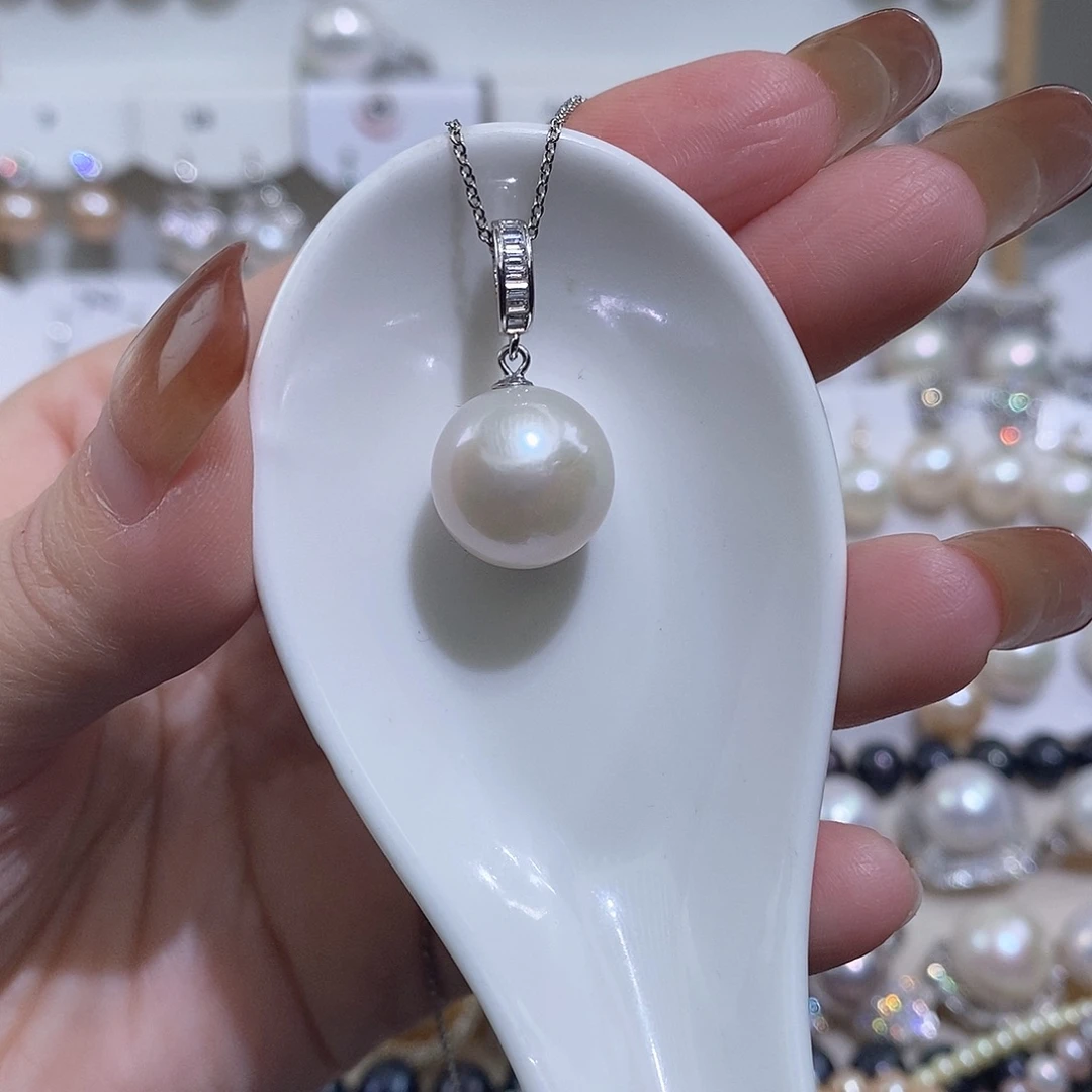 淡水珍珠银S925镶嵌吊坠(赠链)w13.5