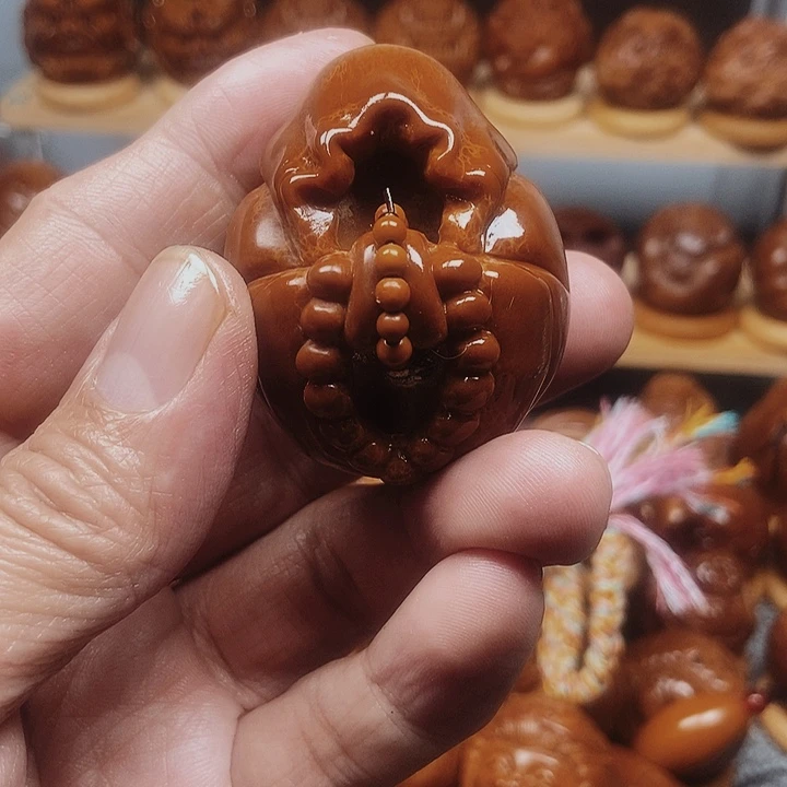 L***～橄榄核手串/手链无相佛