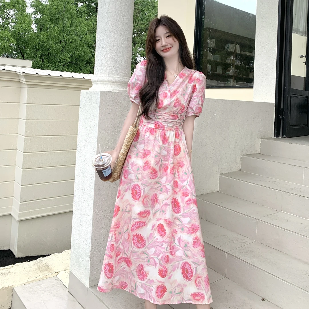 法式碎花连衣裙洋气衣服女2025夏季款时尚收腰显瘦气质百搭长裙子