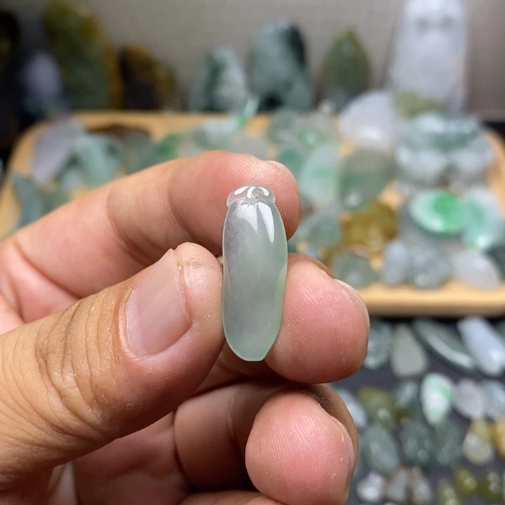 颈饰未镶嵌翡翠瓜