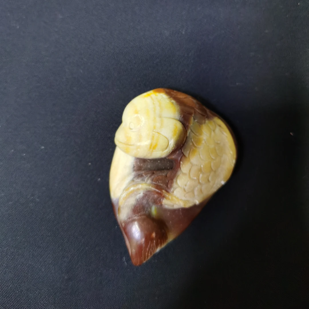 花料皮色巧雕龟寿延年密度大油性足的吊坠