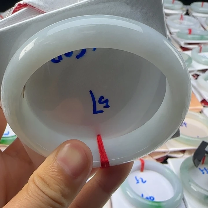 未镶嵌手镯翡翠翡翠手镯