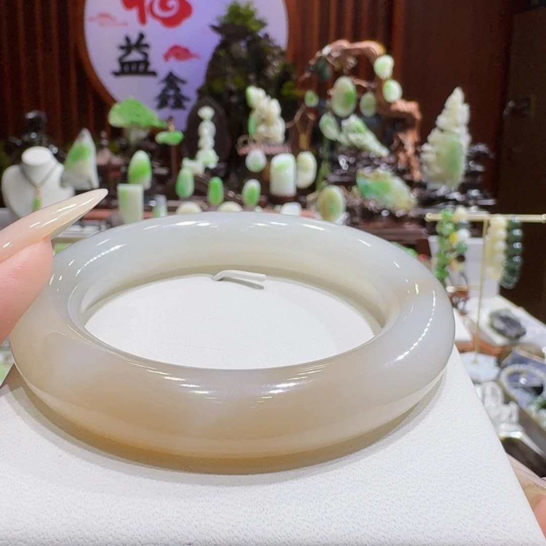 未镶嵌手镯和田玉粉白5354