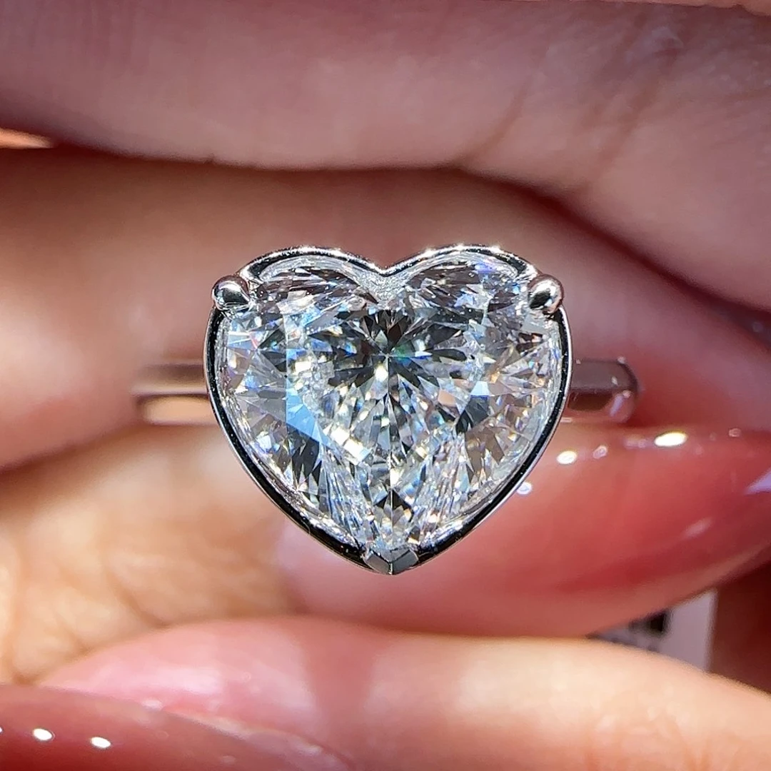 【闪购商品】实验室培育钻石18K金镶嵌@@BYT00082