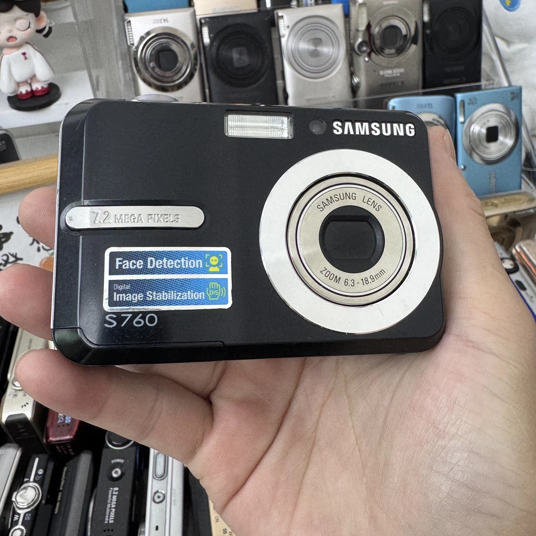 95新 Samsung/三星 s760 复古冷白720万像素自备五号电池