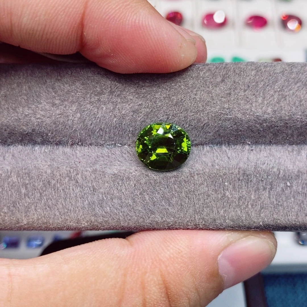 碧玺裸石未镶嵌碧玺4.04克拉