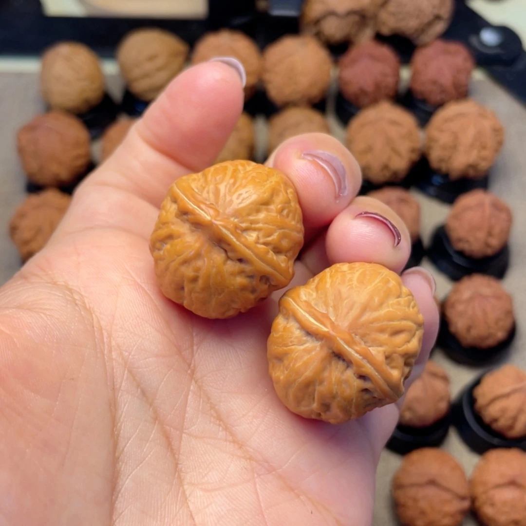 【闪购商品】把件文玩核桃小金元宝