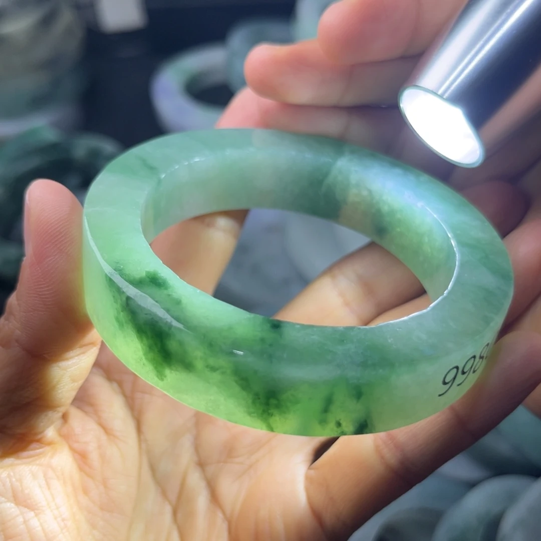 未镶嵌翡翠手镯未镶嵌定制翡翠