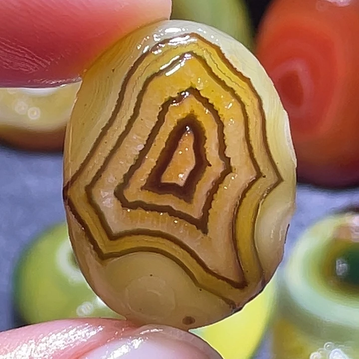 玛瑙/玉髓未镶嵌珠宝奇石