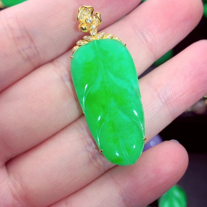 翡翠18K金镶嵌吊坠(不含链)