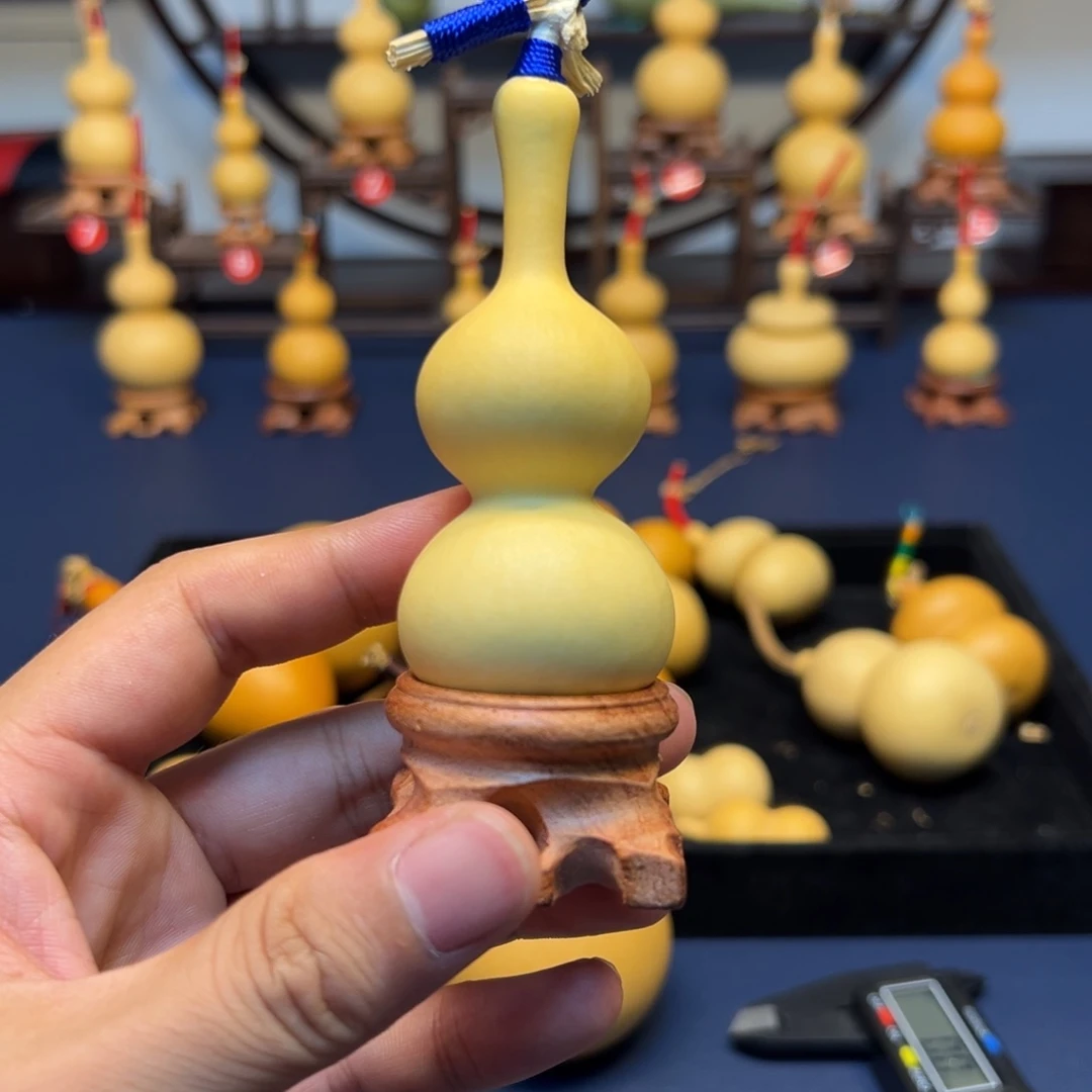 煜***城天然手把长嘴八宝