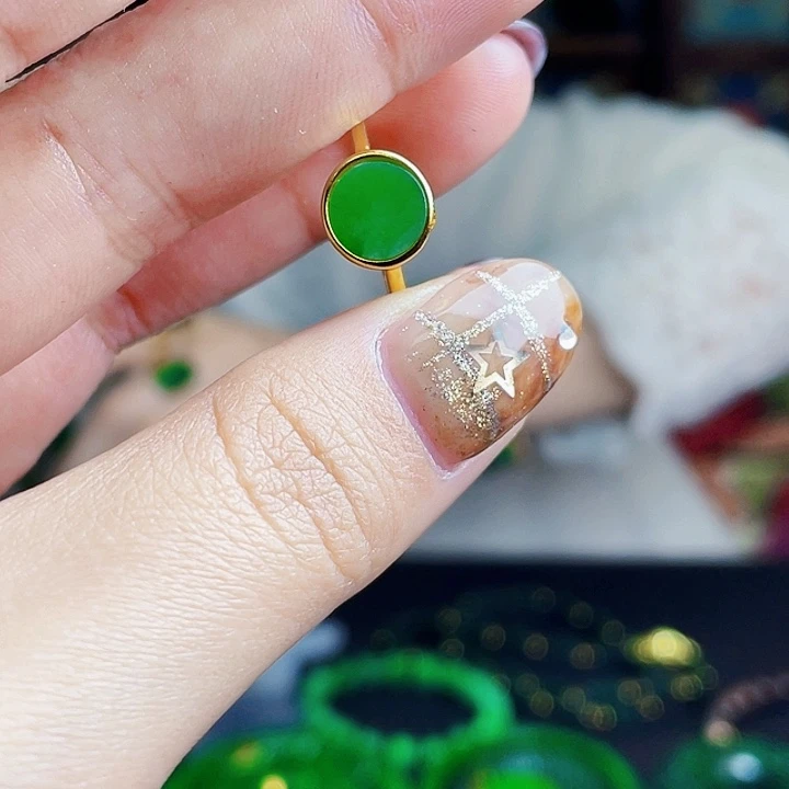 翡翠银S925镶嵌颈饰多样性