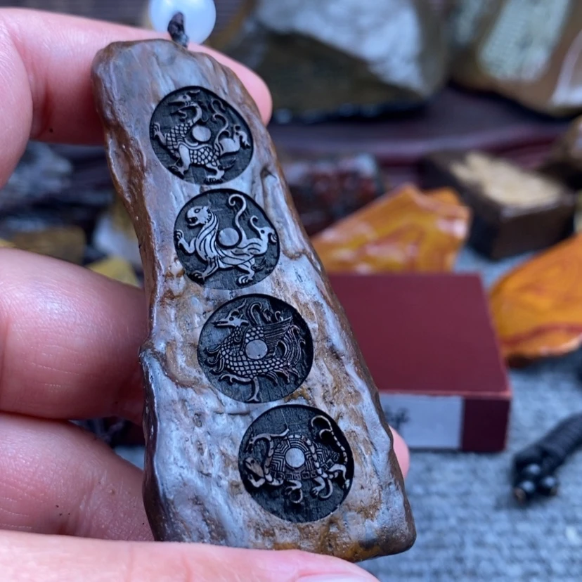 【闪购商品】原石雕刻手把件