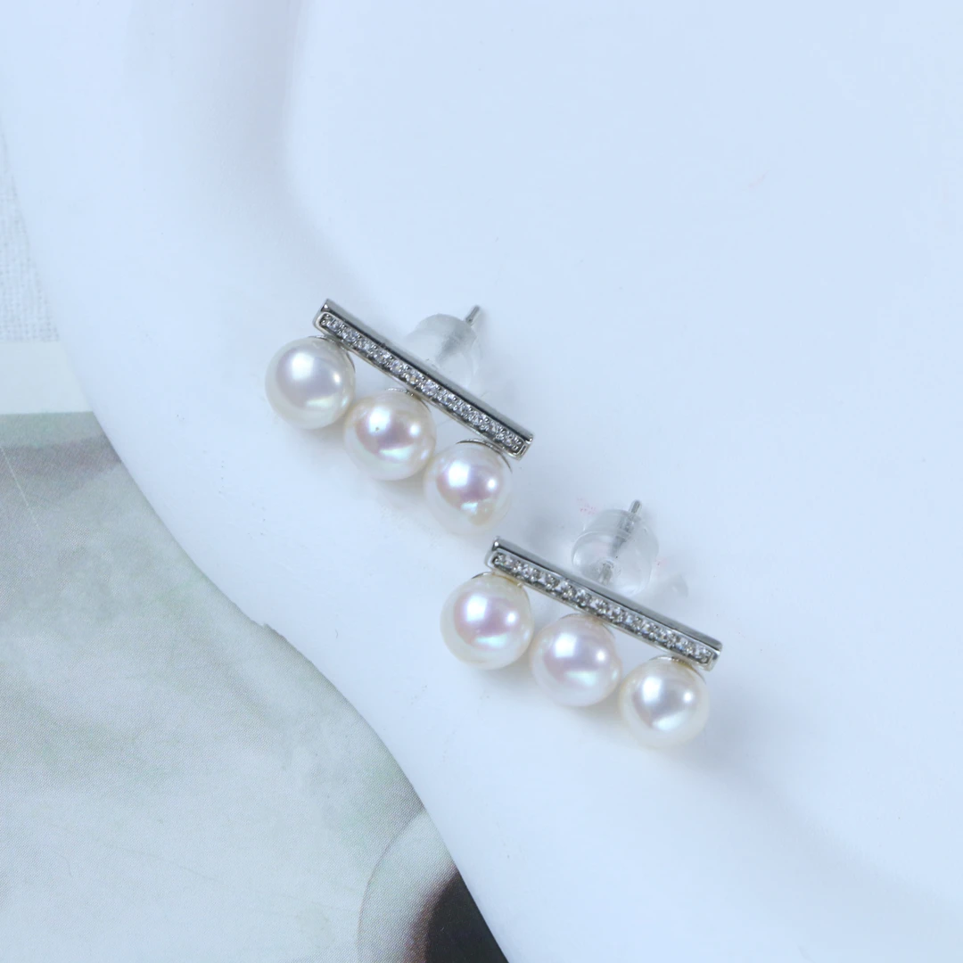 【佳佳专属】平衡木6-7mm极光淡水无核珍珠耳钉