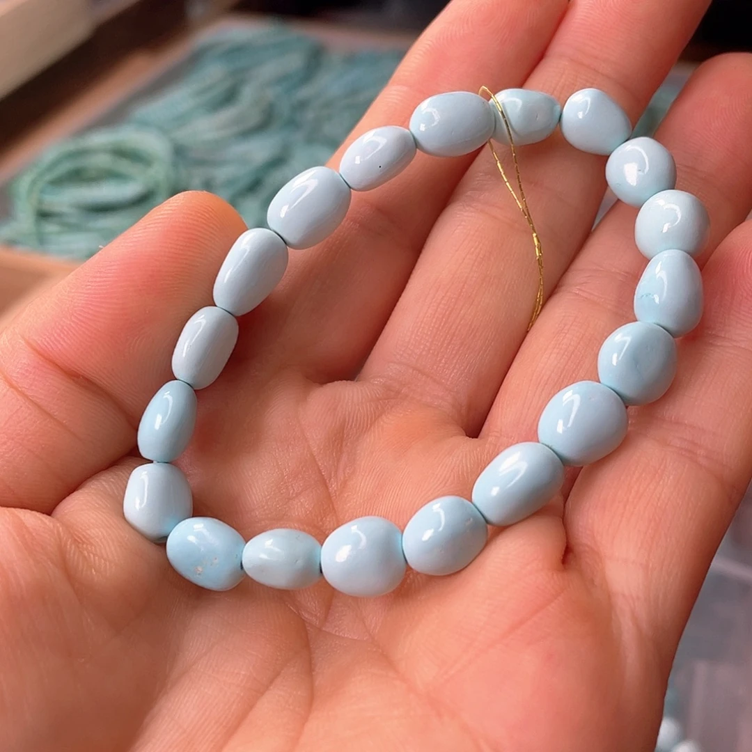 绿松石未镶嵌颈饰