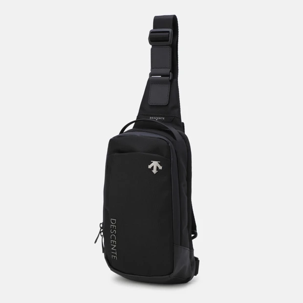 DESCENTE/迪桑特户外运动休闲斜挎包单肩休闲包SQ323UBG72