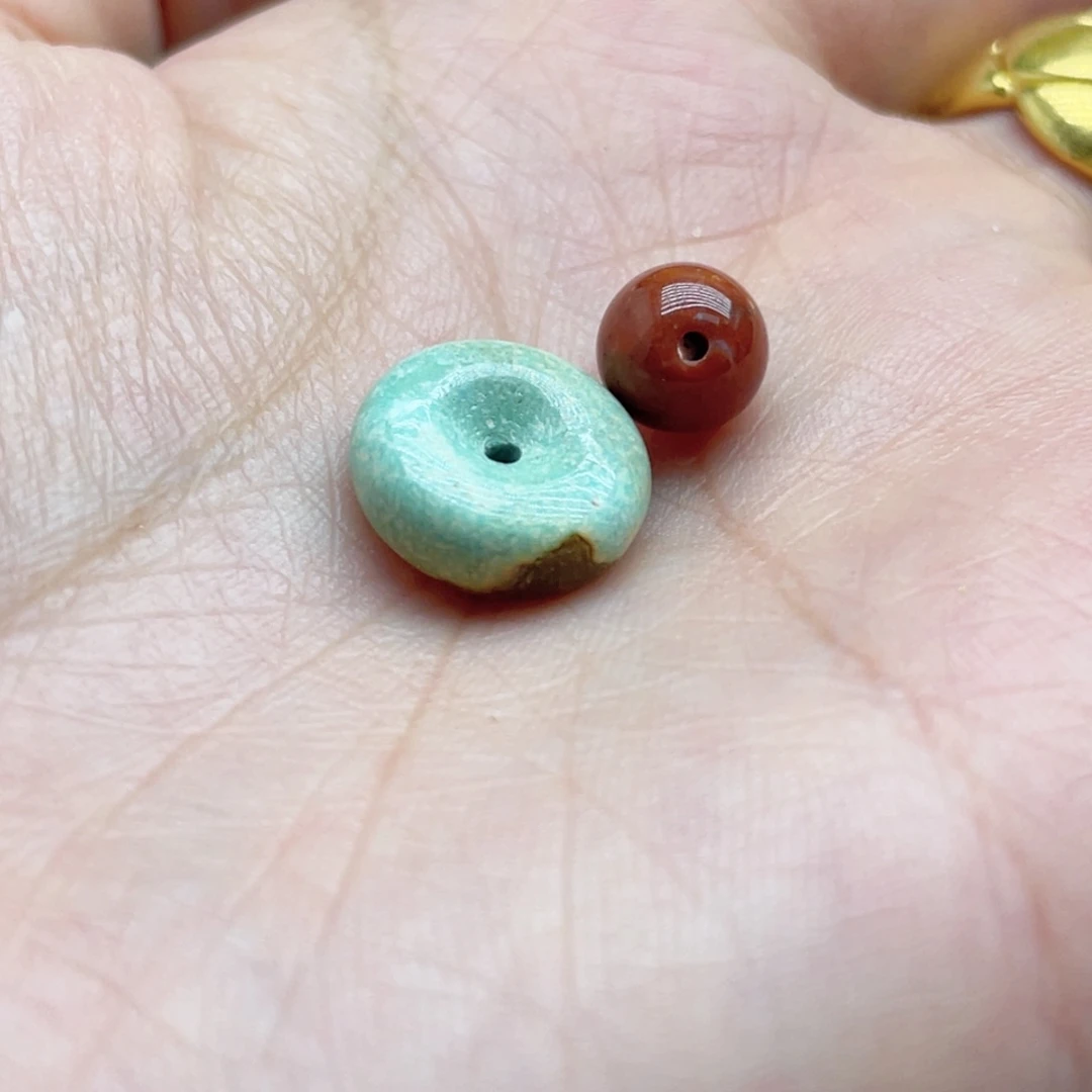 南红玛瑙未镶嵌珠宝奇石