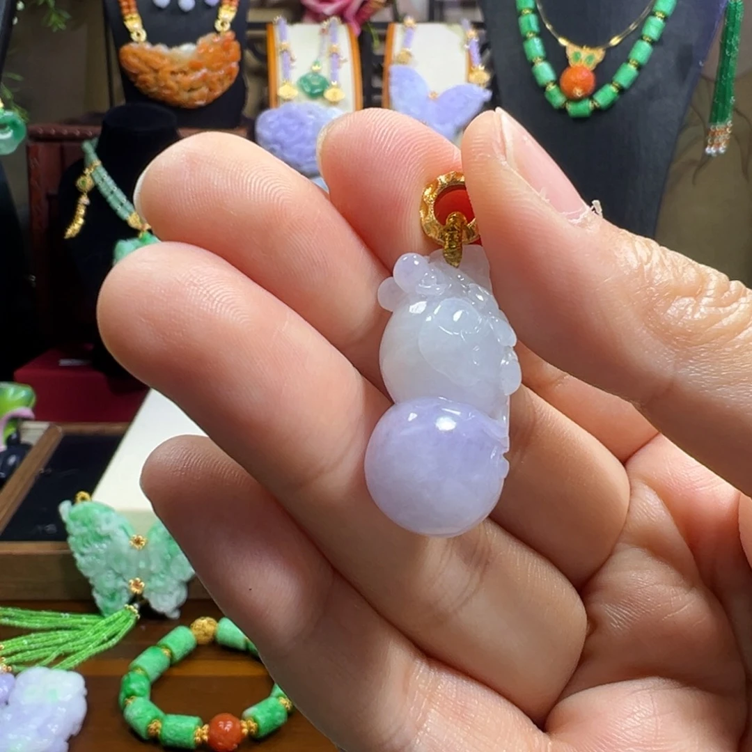 *****翡翠未镶嵌颈饰冰