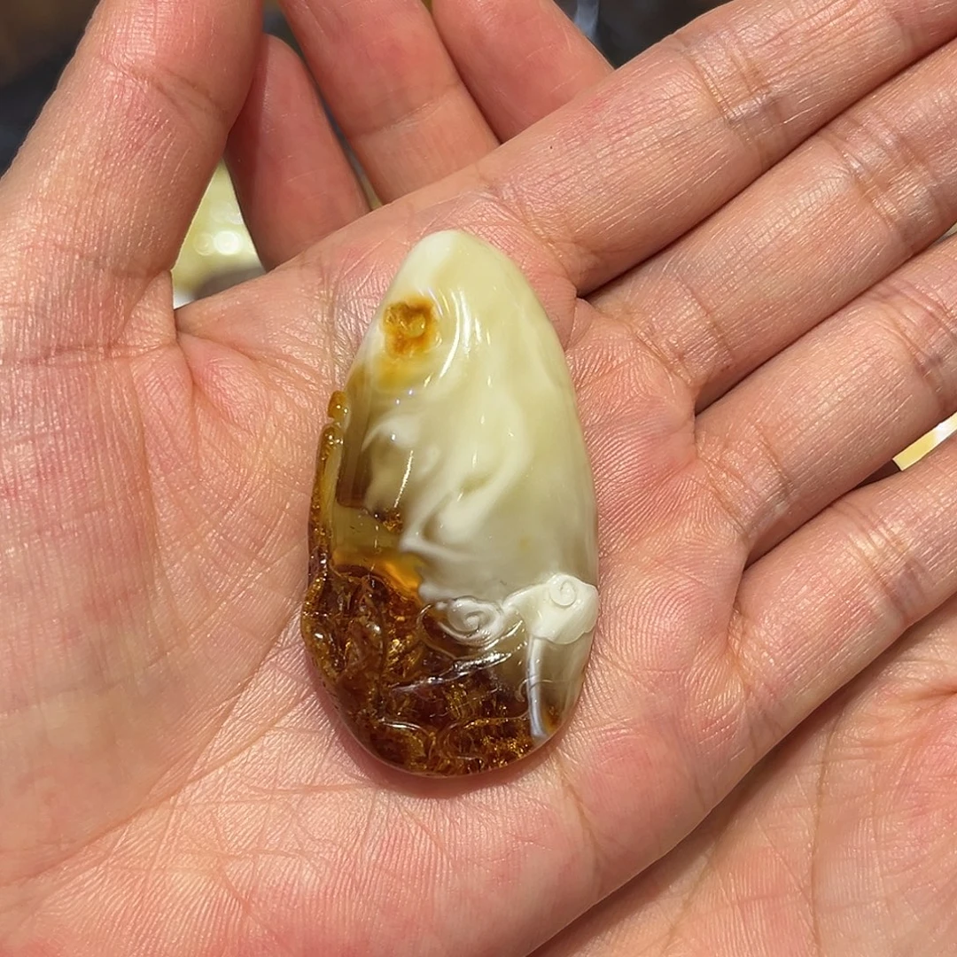 琥珀未镶嵌吊坠(赠链)吊坠