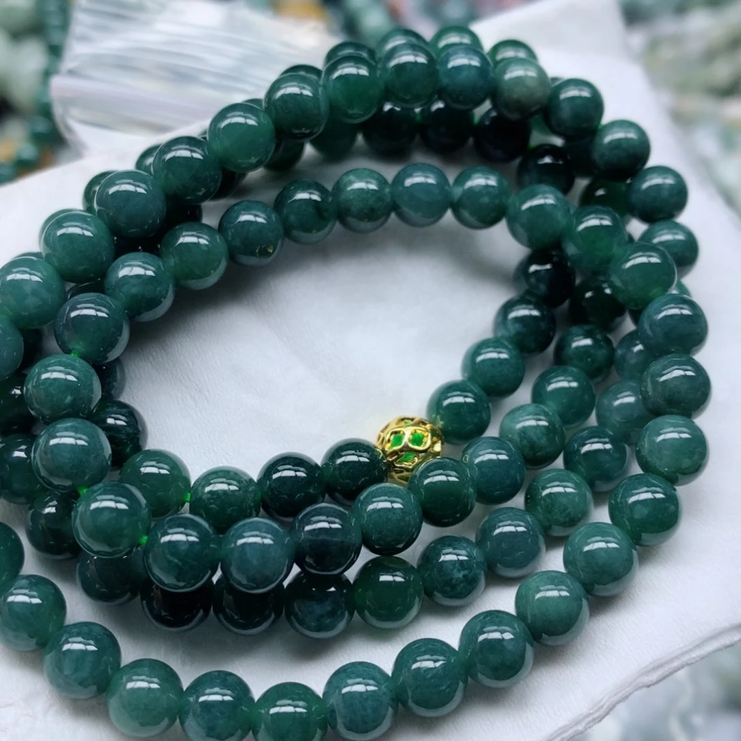 翡翠颈饰未镶嵌手串