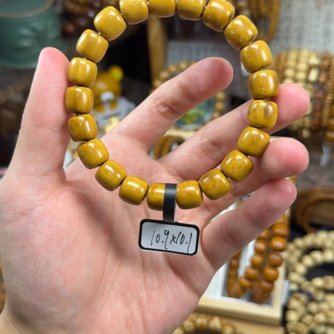 小***5非金属实心眯眯眼黄金甲微泛油10.8