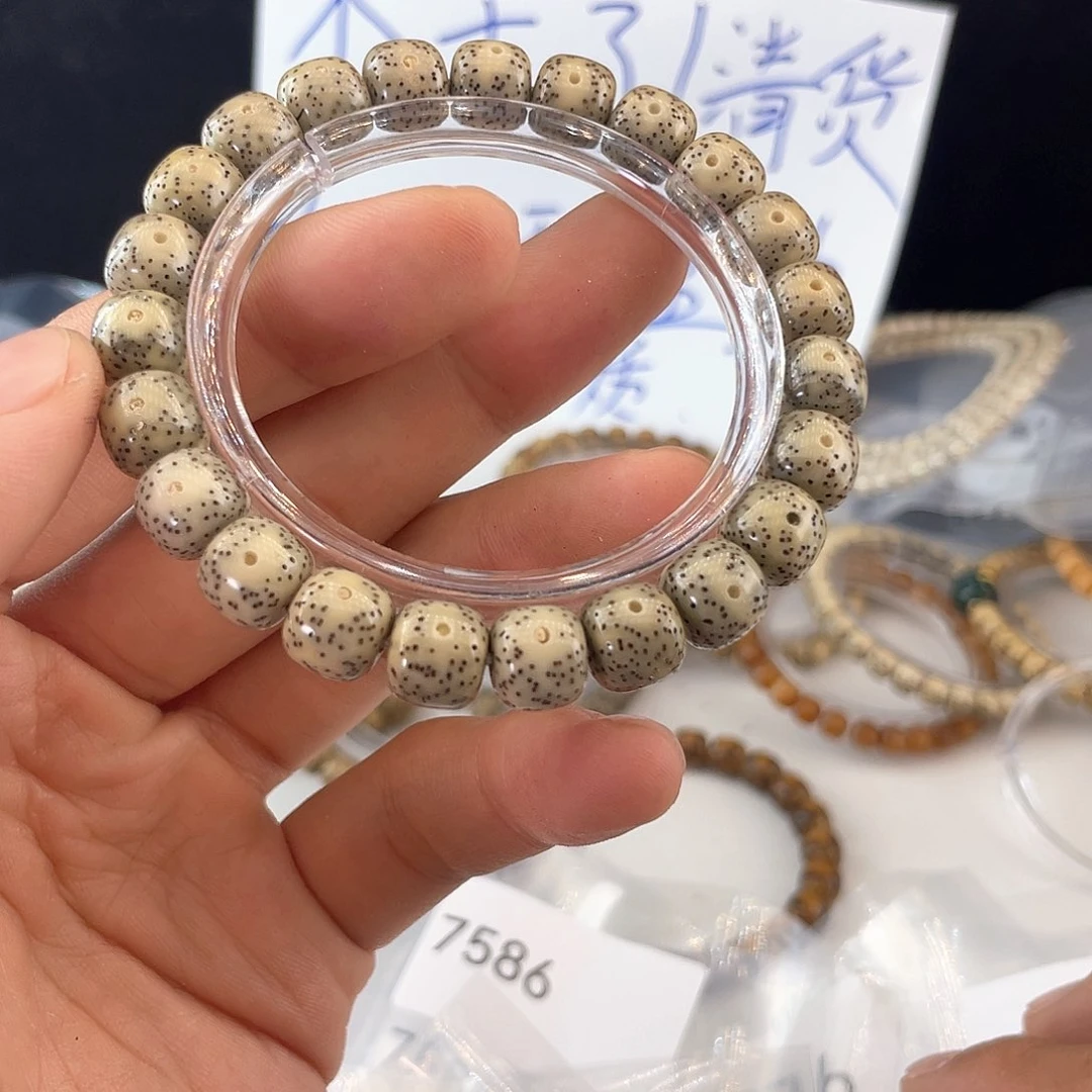 吊坠星月菩提7688