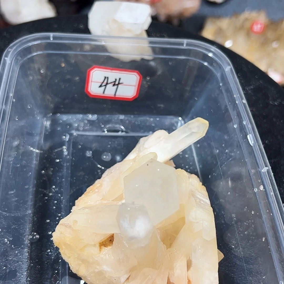 丰***珠宝半成品未镶嵌水晶
