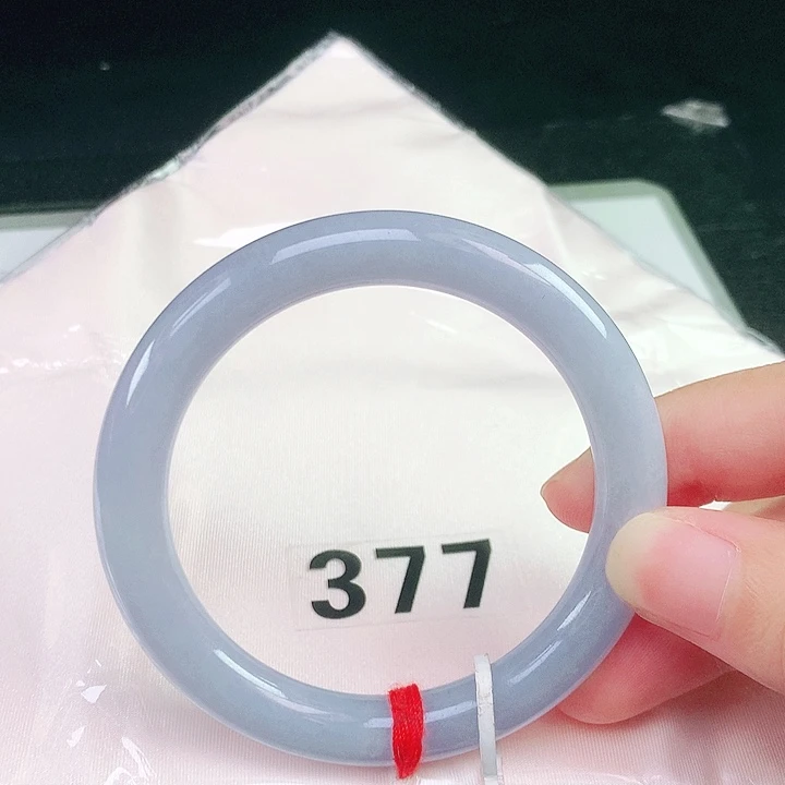 翡翠未镶嵌手镯（圆镯）55
