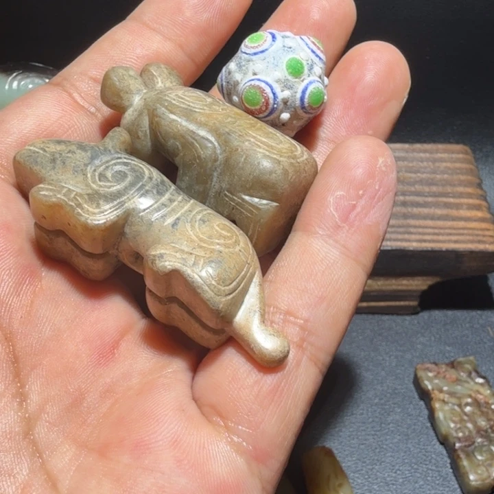 晋***阁手链未镶嵌和田玉（糖玉）