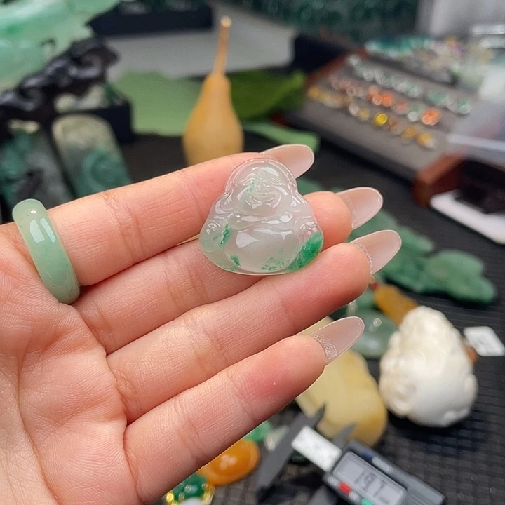 石英质玉未镶嵌吊坠