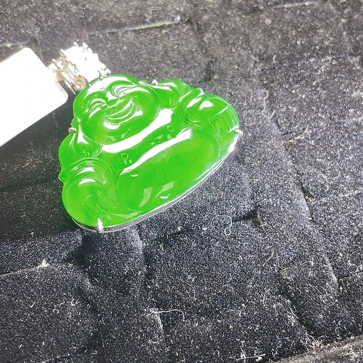 翡翠未镶嵌颈饰21，