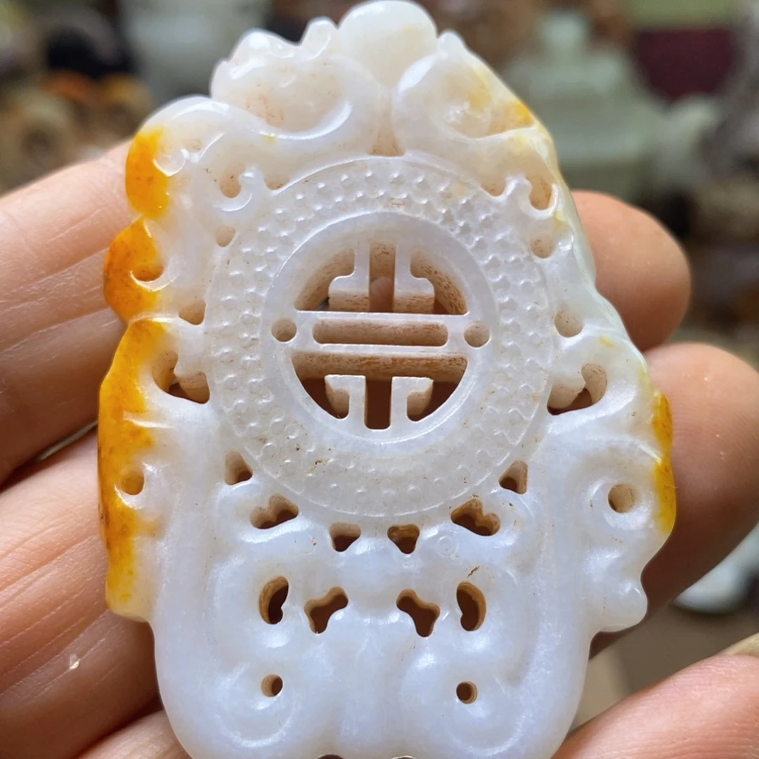 未镶嵌和田玉（糖玉）挂件