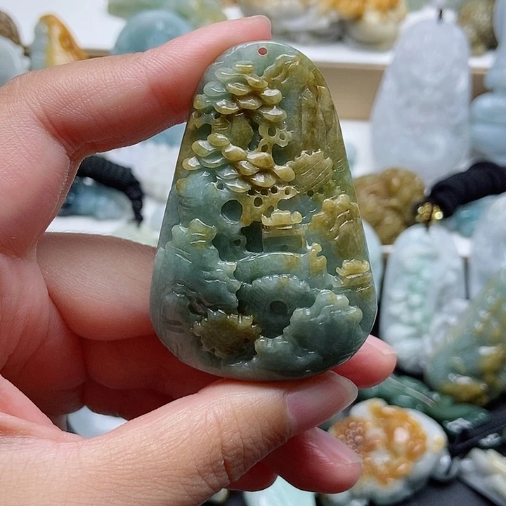 翡翠未镶嵌颈饰翡翠