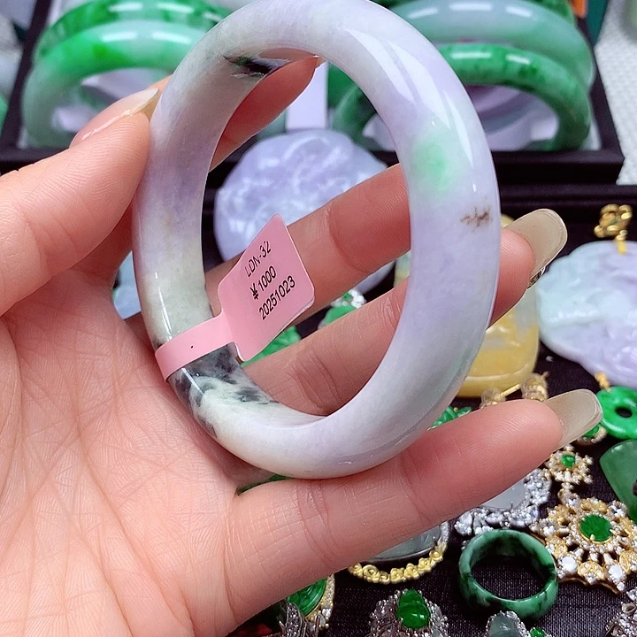 翡翠未镶嵌手镯翡翠