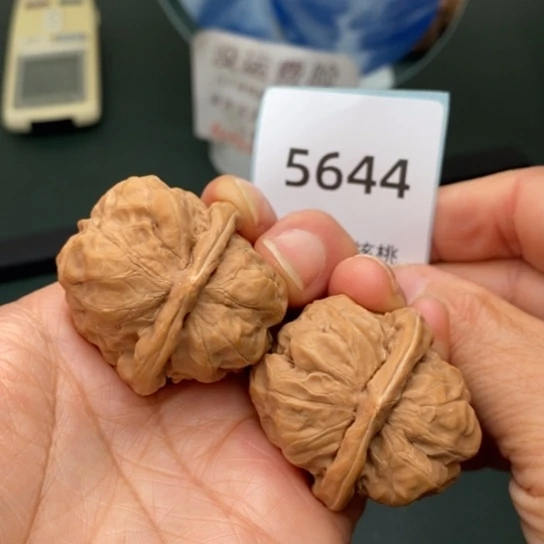 把件文玩核桃36蛤蟆头5644