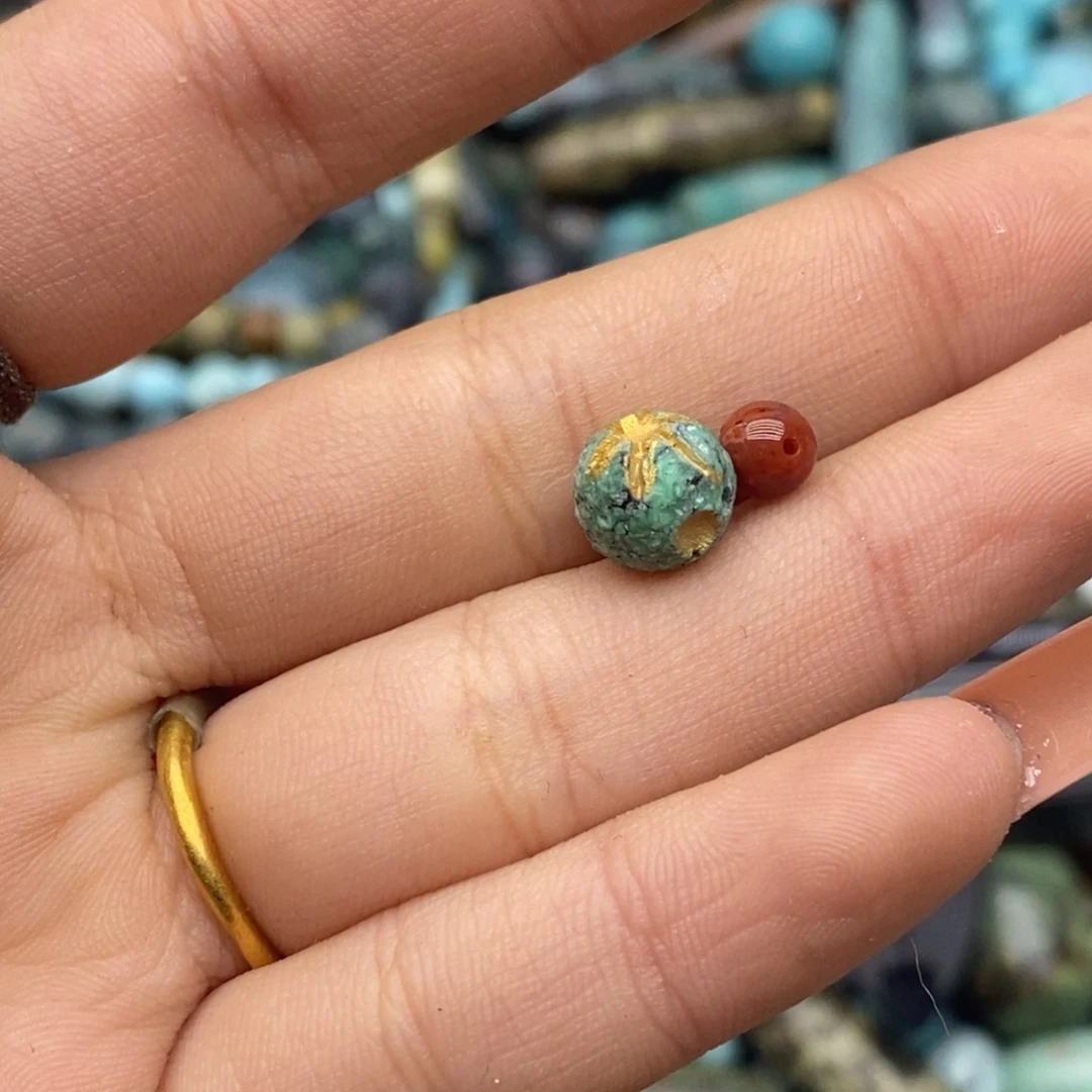 南红玛瑙未镶嵌珠宝奇石