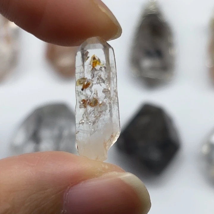 水晶颈饰未镶嵌巴基斯坦油胆闪灵钻24mm+