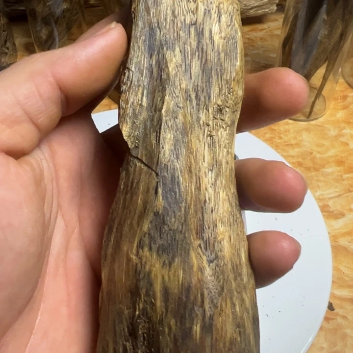 沉香沉香碎屑51颗虫漏
